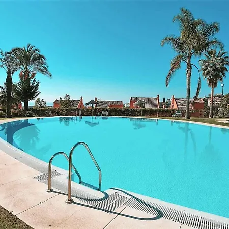 Apartment R25 Modern Bright 2 Bedroom *